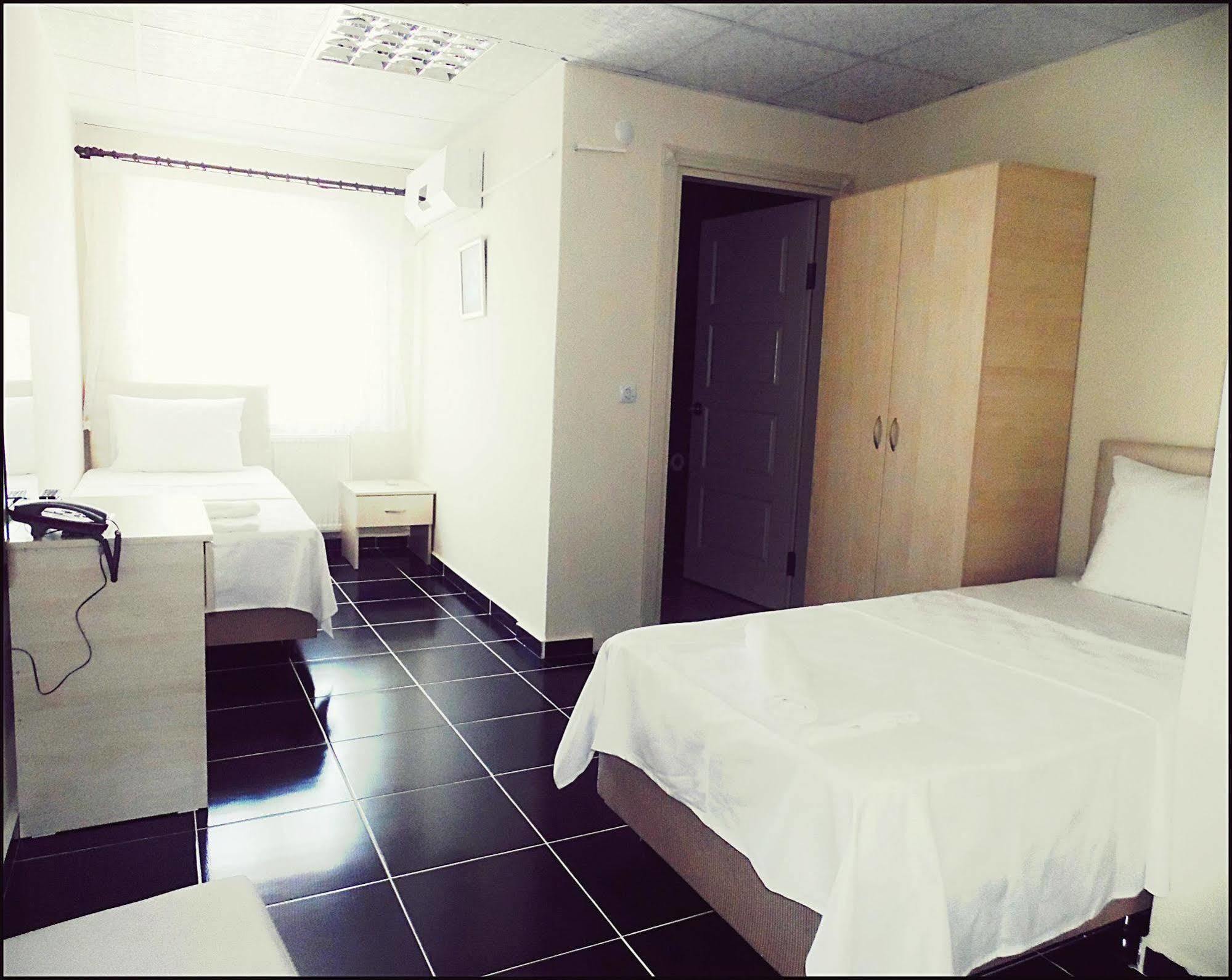Saral Otel Derince Bagian luar foto